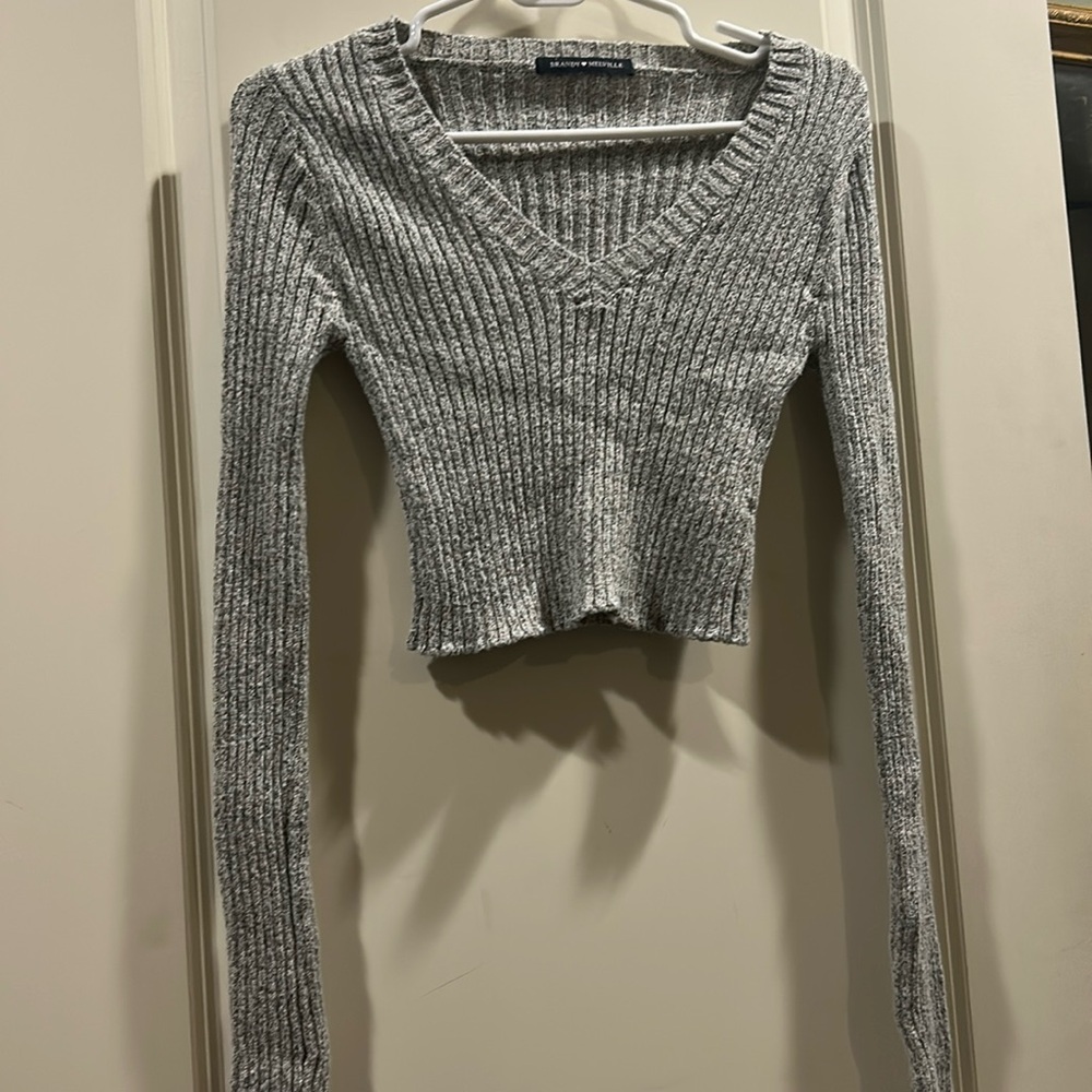 Brandy Melville Milena Rib VNeck Crop Sweater Long Sleeve made in Italy OneSize - Picture 6 of 9